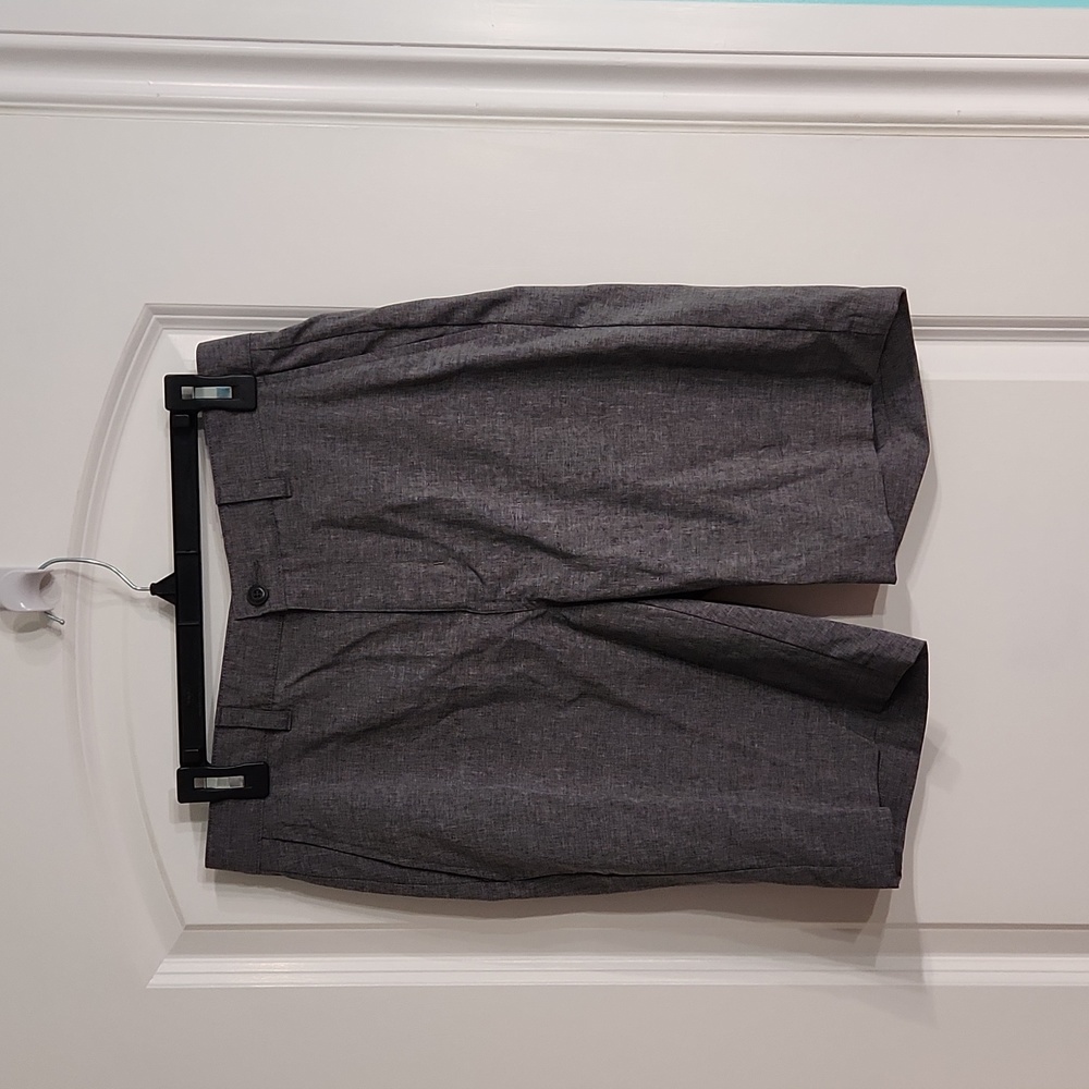 Ben Hogan Hearhered Gray 30 Performance Shorts